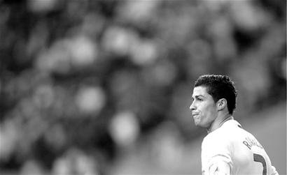 卡尔：开局不顺利但结果不错，想要达到梅西水平还有很长的路（卡尔：起步不顺收官尚佳，距离梅西水准仍有漫长路要走）