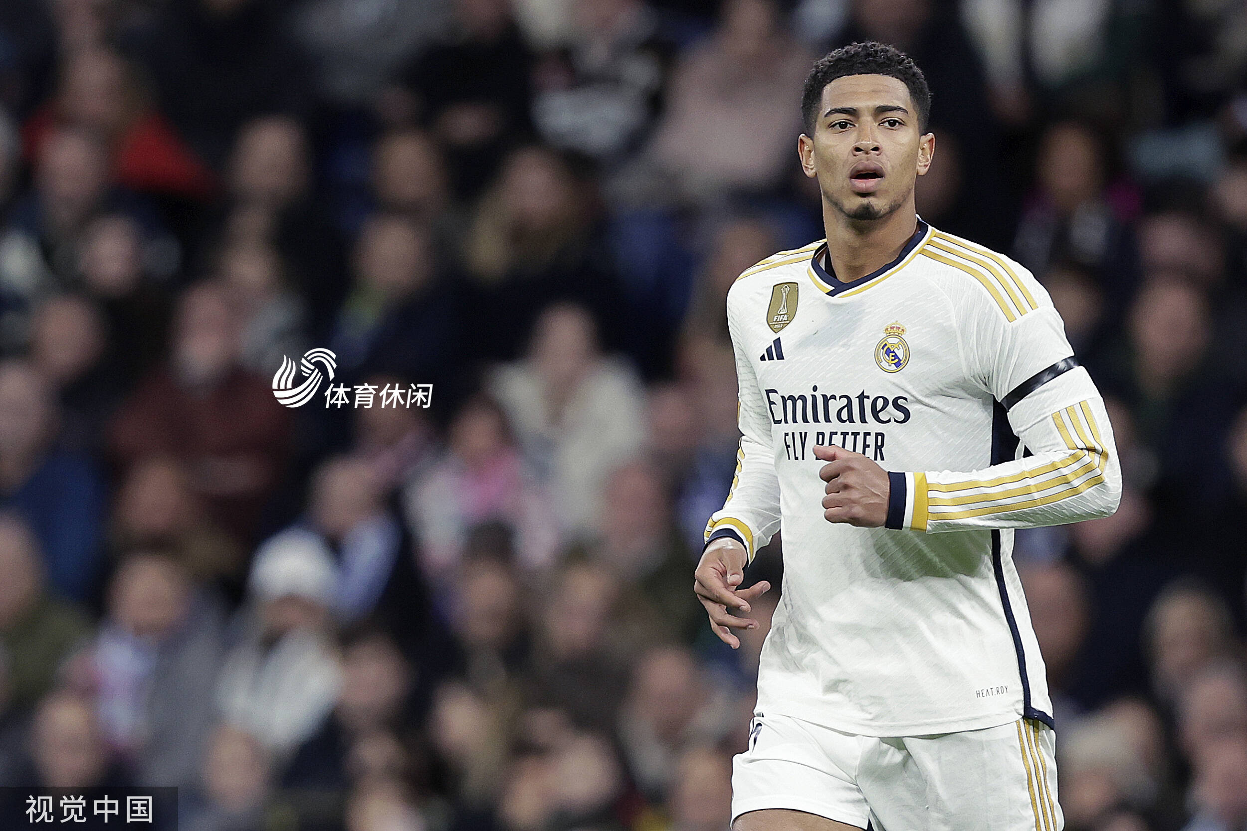 佩莱格里尼：塞维利亚落后时球迷往球场投掷杂物，这样不对