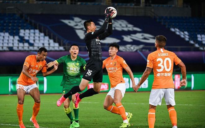 埃贝尔：随着每一次成功拜仁变得更稳定、自信；世俱杯是礼物（埃贝尔：连连告捷令拜仁愈发稳健自信，世俱杯是一份奖励）