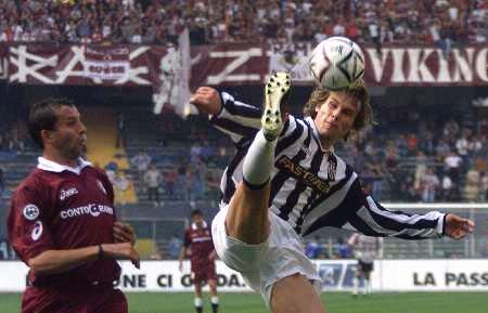 德第4级别球队推出球迷赛后付门票活动，可根据观赛满意度付费