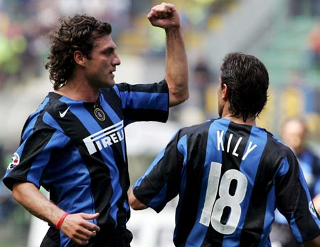 巴萨官方：特尔施特根已获医疗许可，入选对阵法兰克福大名单