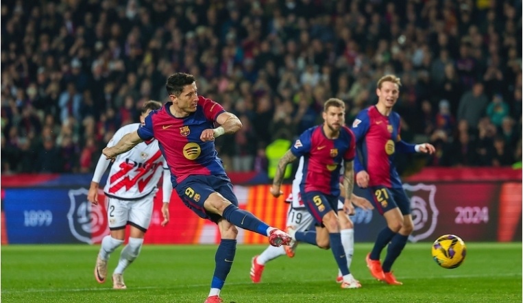 德天空：虽然桑乔愿意把薪水减半，但多特对签下他仍存疑虑