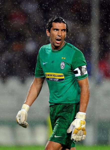 美记：字母哥加盟尼克斯有且仅有一条路，那就是他非纽约不去