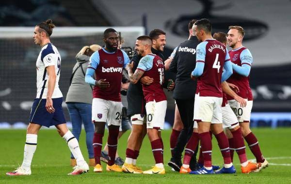 斑马队长，洛卡特利达成尤文生涯200场里程碑