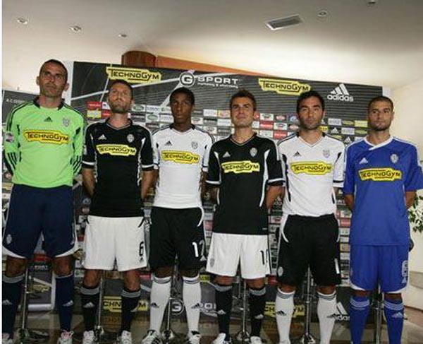 全球与中国高尔夫球头市场容量分析及发展前景预测报告2025