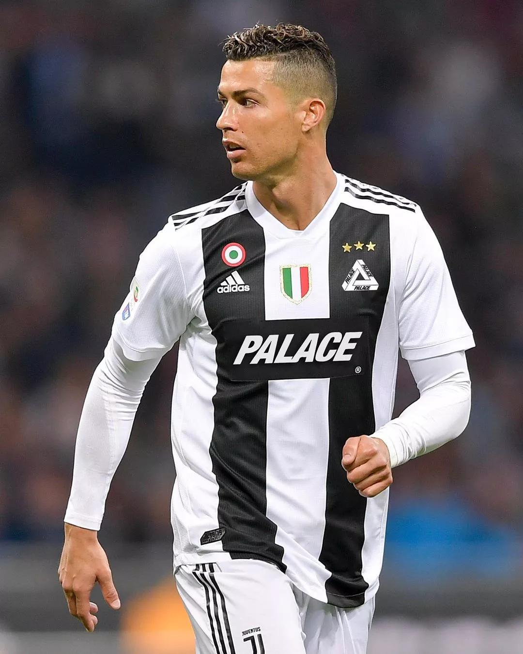 天皇杯半场：永户胜也破门，神户胜利船1-0广岛三箭（天皇杯半场：永户胜也建功，神户胜利船1-0暂领先广岛三箭）