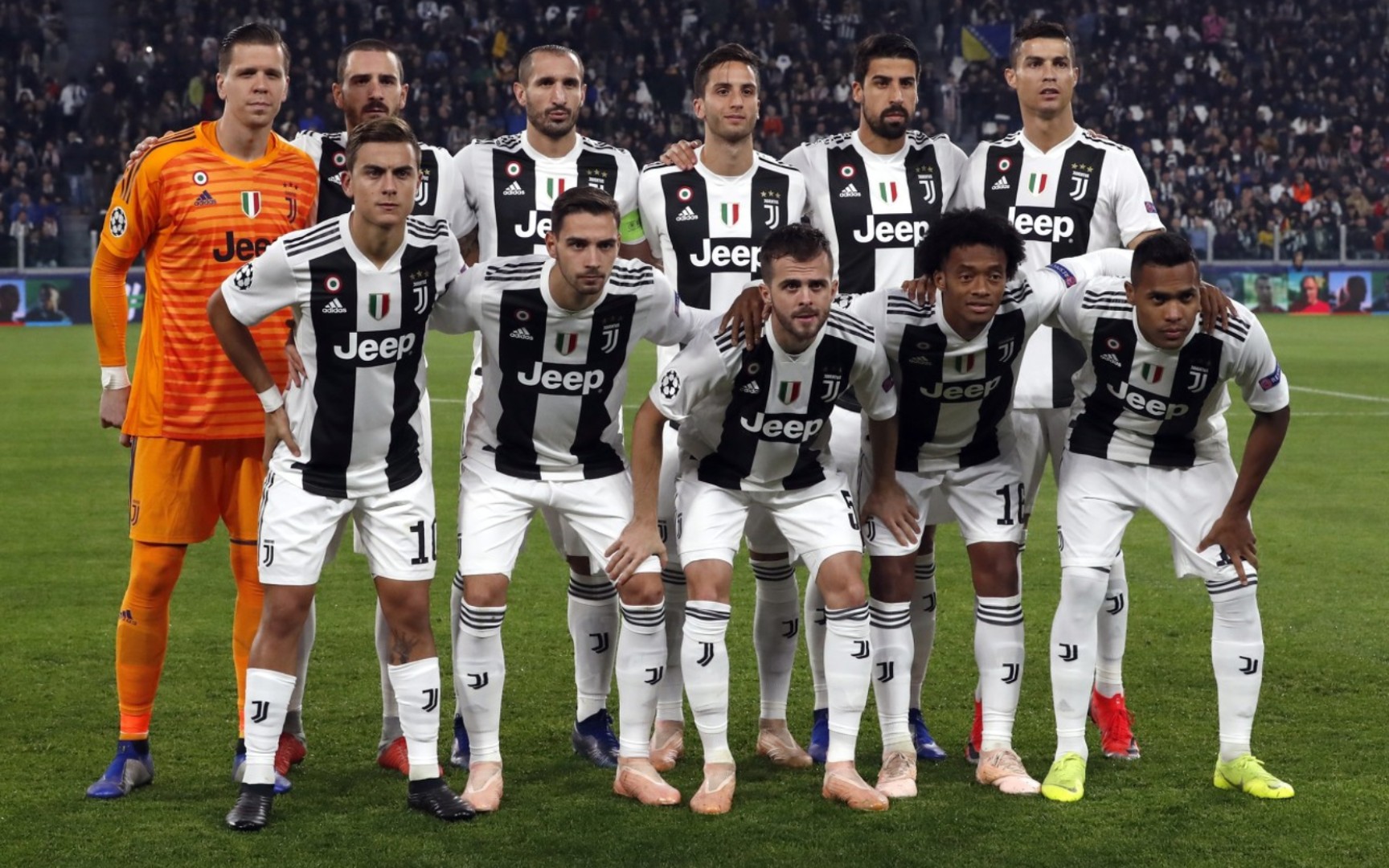 贴地斩助国米取胜，卡洛斯-奥古斯托打进生涯欧冠处子球（低射制胜助国米告捷，卡洛斯-奥古斯托收获欧冠处子球）