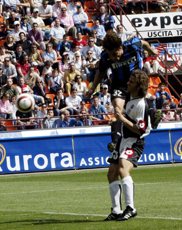 西甲半场：多兰造点，费尔南德斯点射，西班牙人1-0巴列卡诺